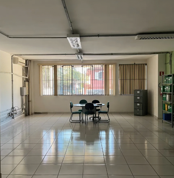 Prédio Comercial Com 709m2, 3 Pavimentos E 3 Vagas Garagem