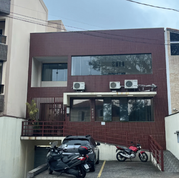 Prédio Comercial Com 709m2, 3 Pavimentos E 3 Vagas Garagem