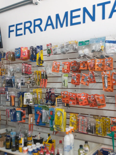 Imóvel Comercial, Com Uma Loja De Materiais