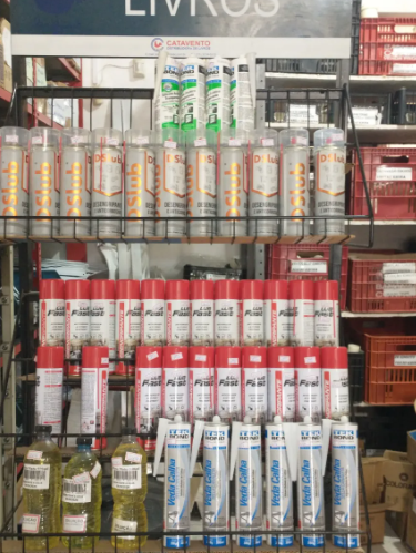 Imóvel Comercial, Com Uma Loja De Materiais