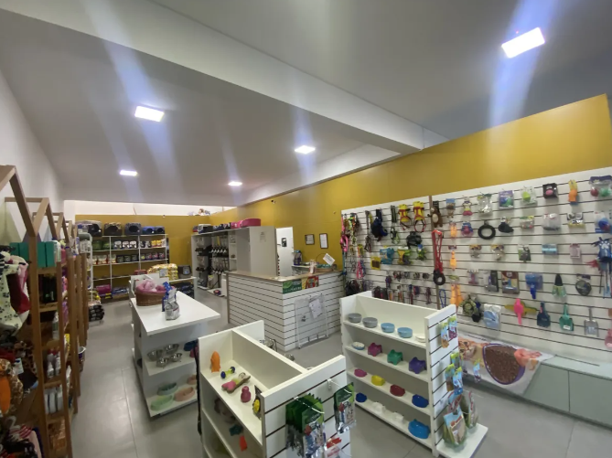 Vende Ponto Pet Shop Banho E Tosa Móveis Da Loja E Banho E Tosa Planejado - SC